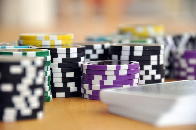 Przegląd najpopularniejszych ofert bonusów w kasynach internetowych